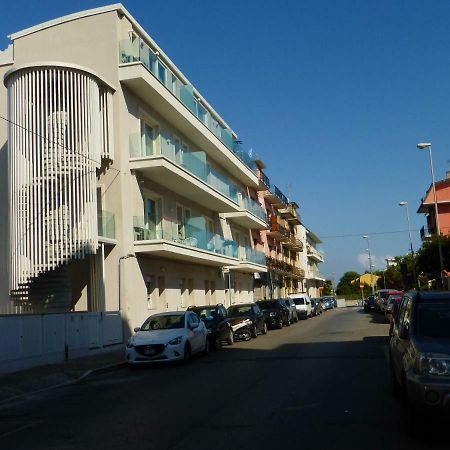 Ferienwohnung A Due Passi Dal Mare Civitanova Marche Exterior foto